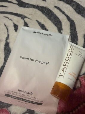 Tarocco Sicilian Blood Orange Foot Cream & Grace & Stella Foot Mask Duo